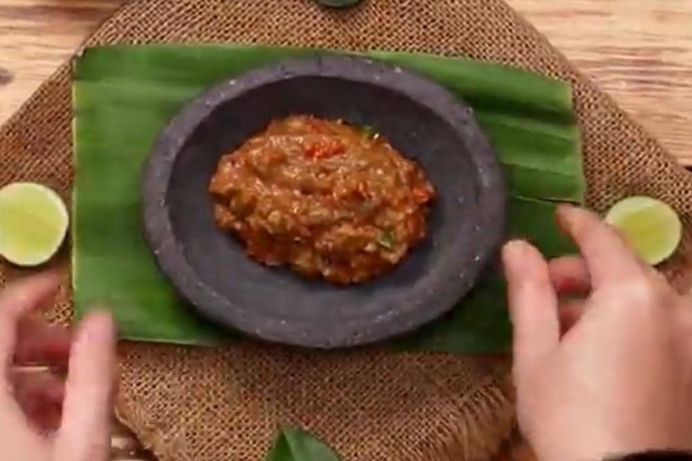 6 Kumpulan Resep Sambal Sunda yang Bikin Makan Auto Nambah! _20260317_111738_0000.jpg