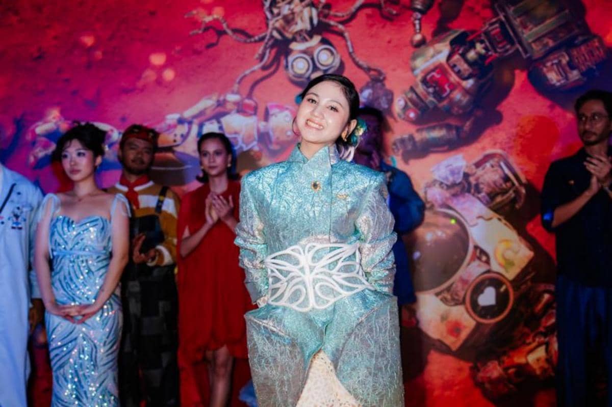 pemeran pelangi di film Pelangi di Mars