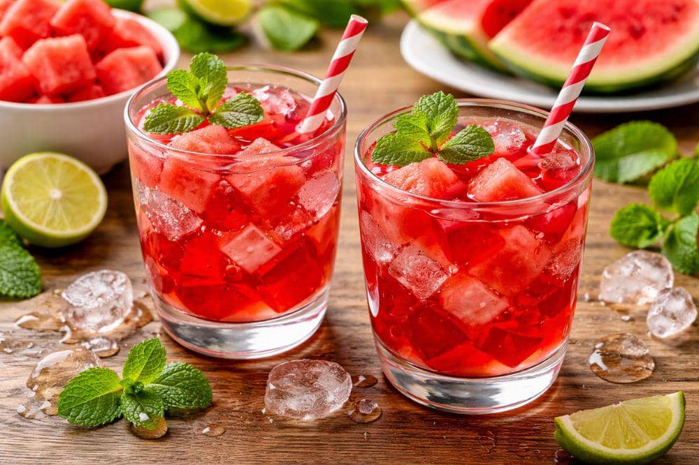 7 Resep Es Semangka Segar, Praktis Dibuat di Rumah dan Jadi Andalan