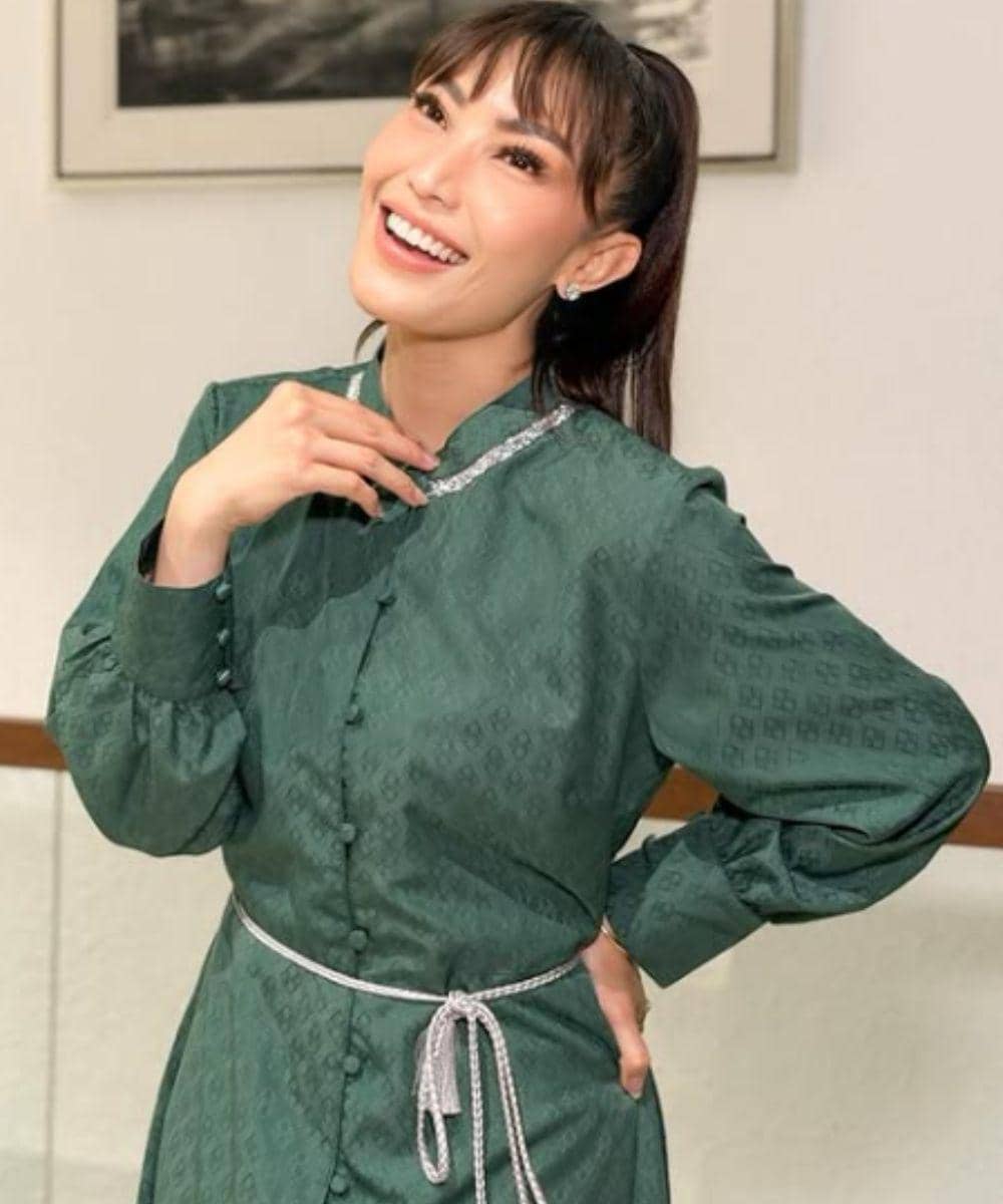 Koleksi Baju Lebaran Ayu Dewi untuk Tampil Stylish di Hari Raya