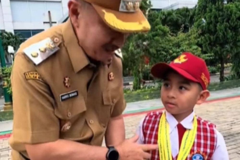 azka peraih medali internasional