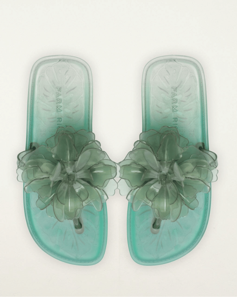 summer shoe trend (1).png