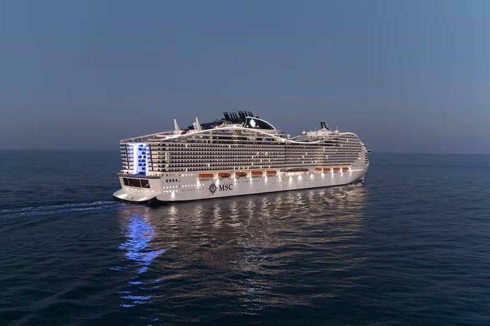 10 Kapal Pesiar Terbesar di Dunia dengan Fasilitas Fantastis dan Mewah