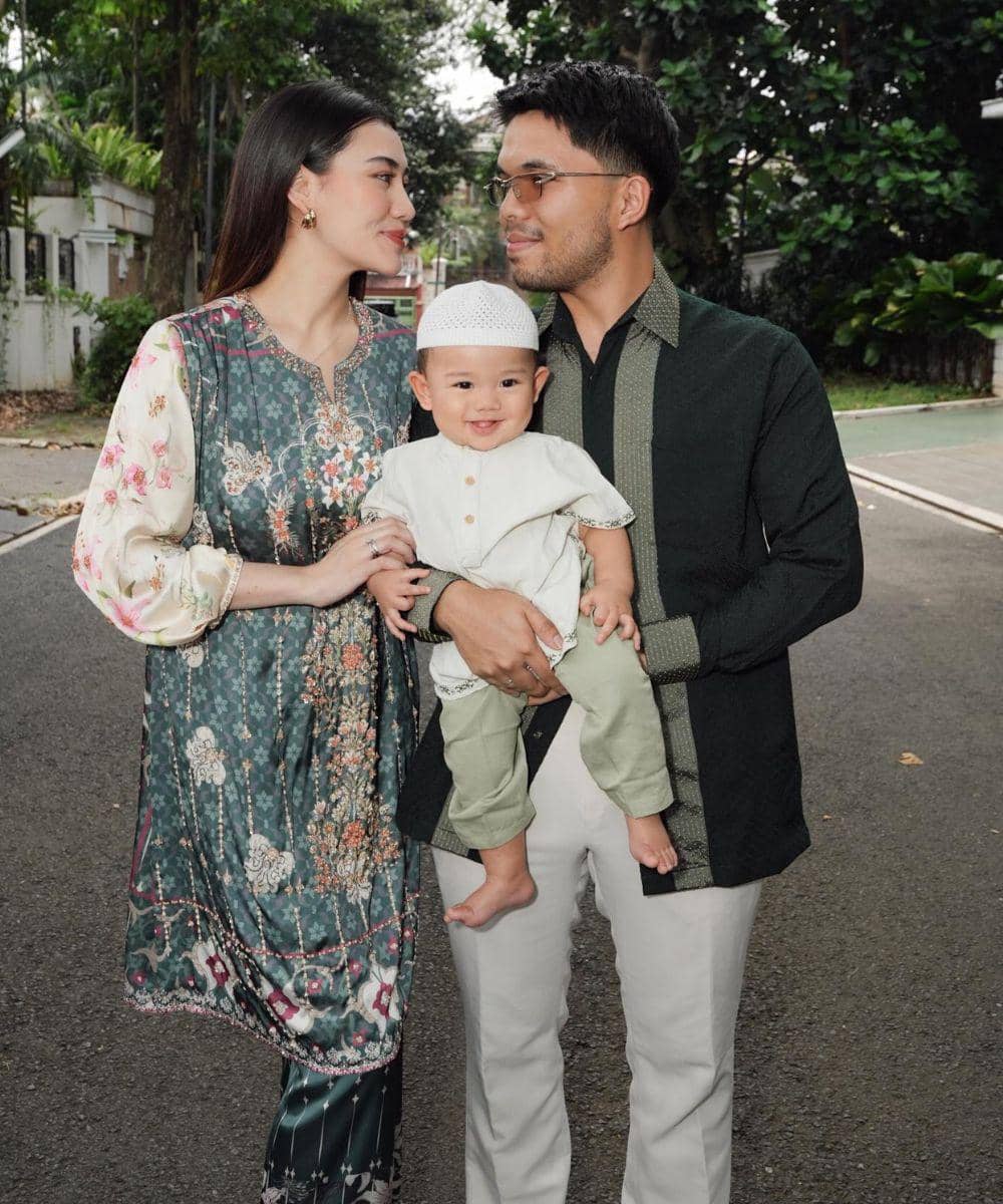 Deretan Fashion Keluarga Artis saat Rayakan Lebaran 2026 