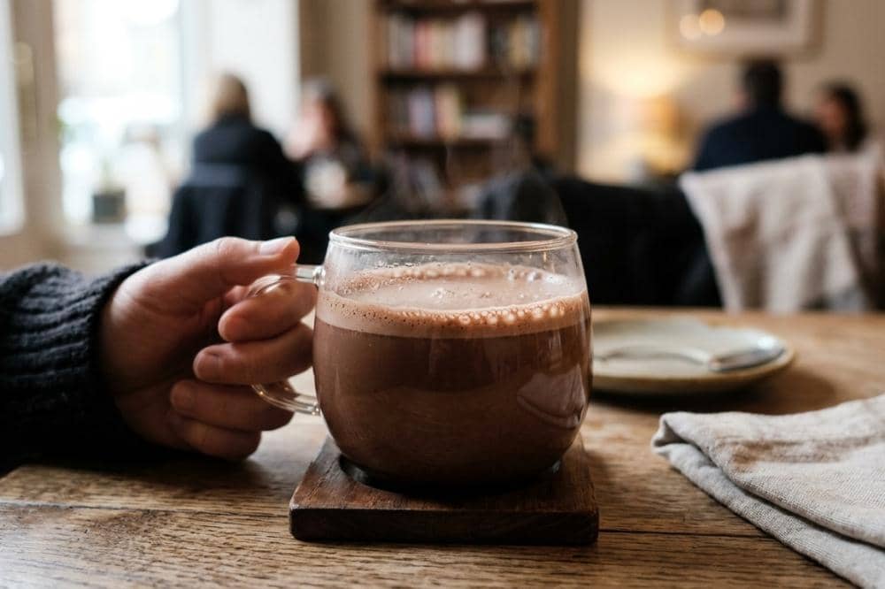 7 Kumpulan Resep Minuman Cokelat yang Bisa Dibuat di Rumah_20260324_141944_0001.jpg