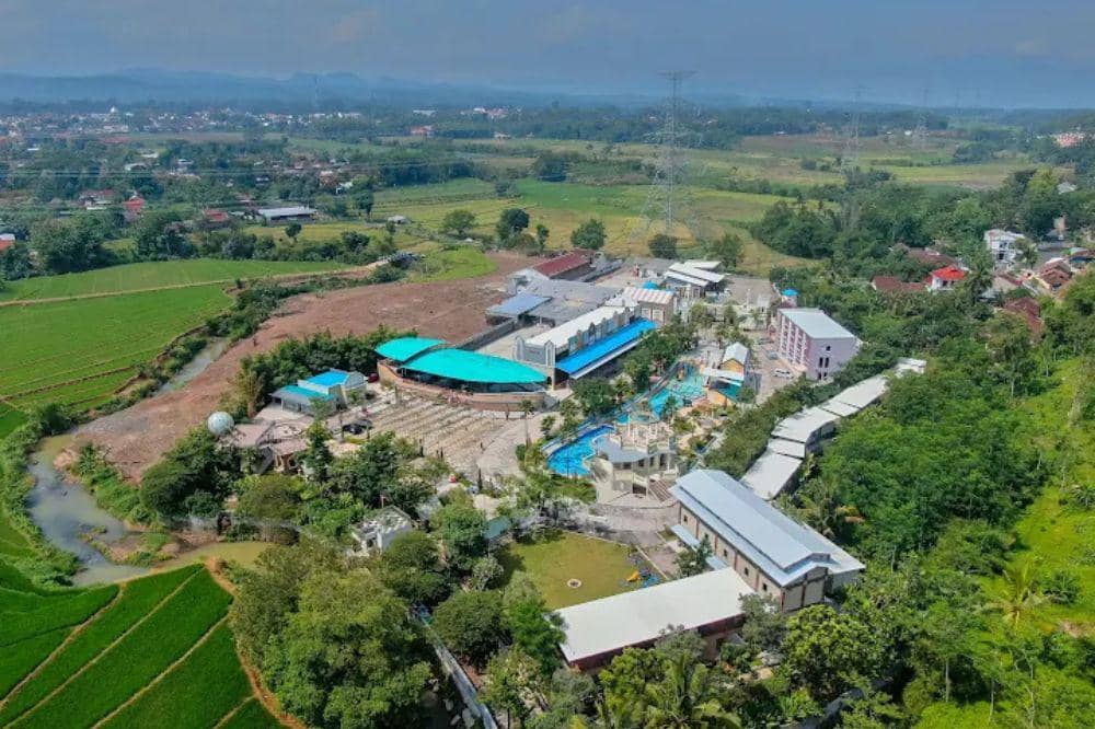 7 Tempat Wisata Kendal Terpopuler untuk Liburan Seru Bareng Keluarga.jpg
