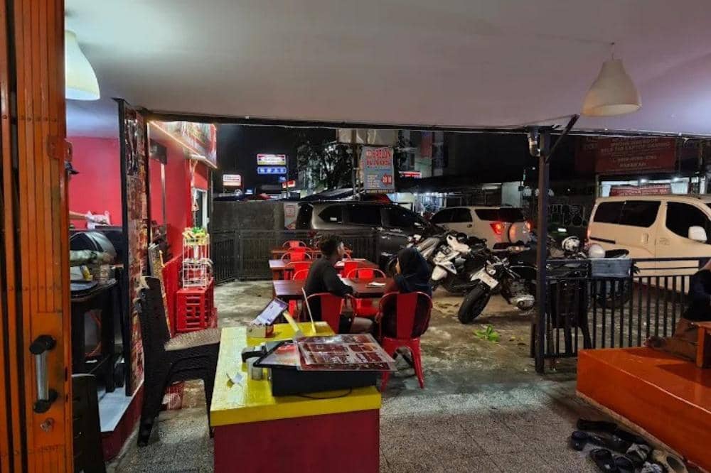 5 Tempat Makan 24 Jam di Tangerang Selatan yang Nyaman dan Murah_20260325_094524_0003.jpg