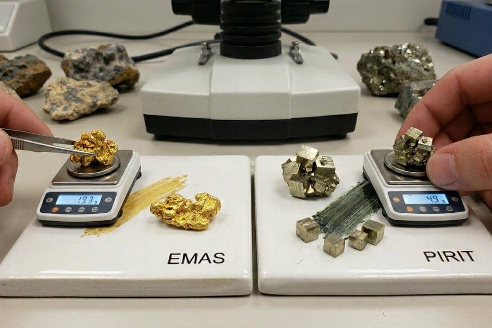 7 Perbedaan Pirit dan Emas, Jangan Sampai Tertipu!_20260325_173956_0003.jpg