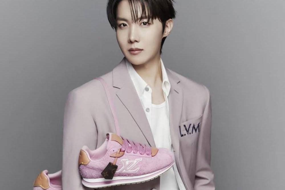 J-Hope Luncurkan Sneakers Pink, Collab Bareng Louis Vuitton