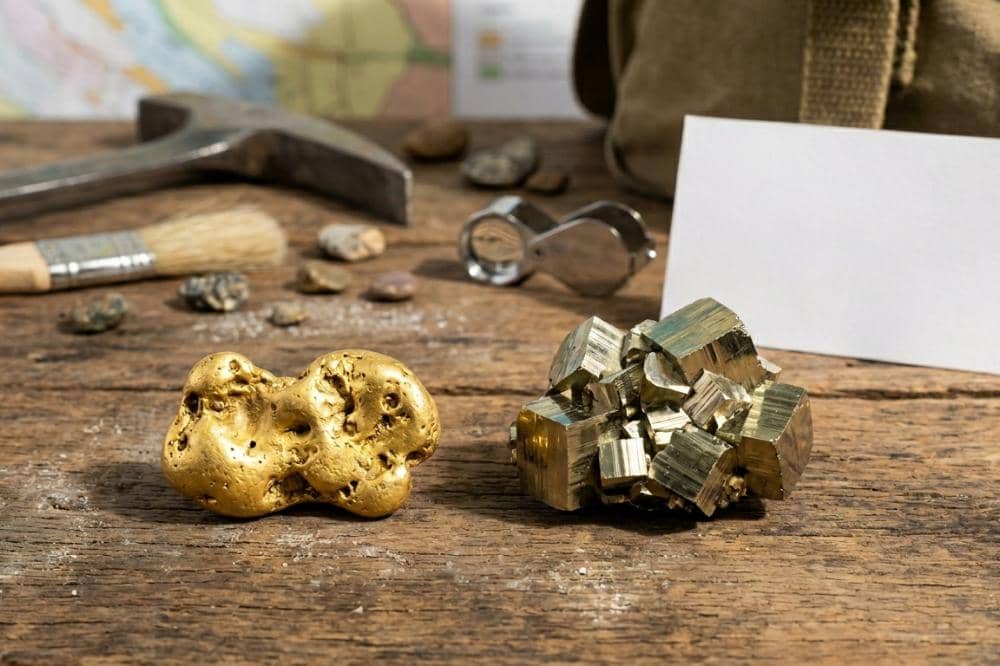 7 Perbedaan Pirit dan Emas, Jangan Sampai Tertipu!_20260325_173957_0005.jpg