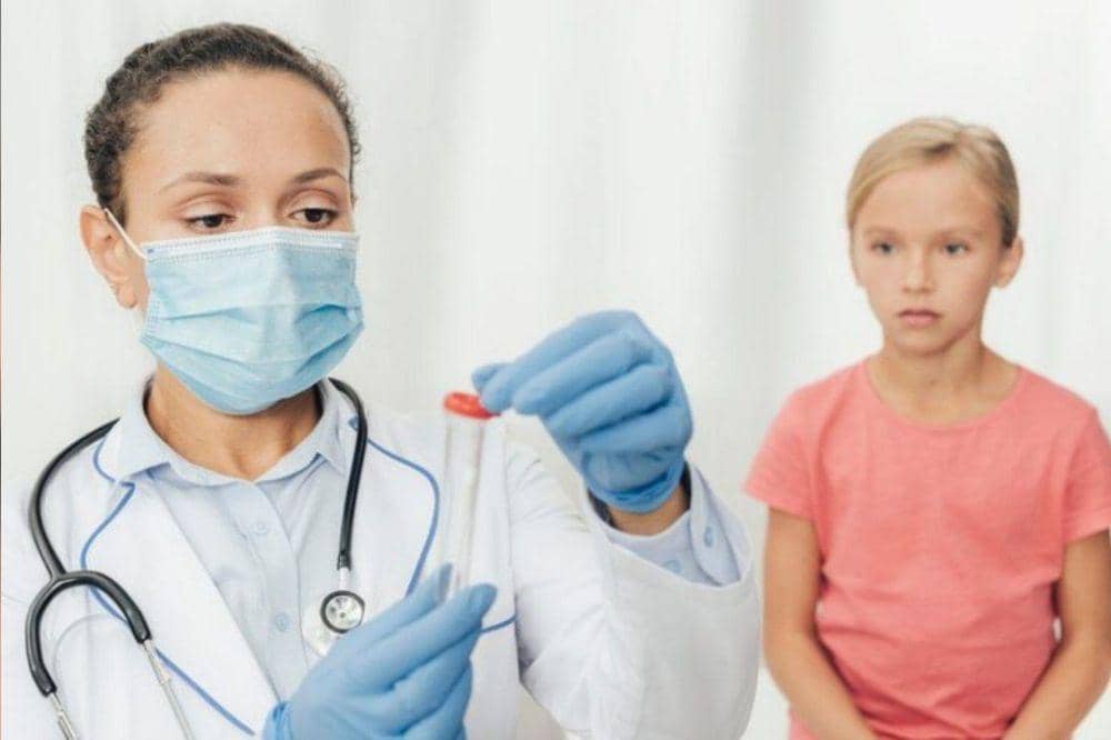 Anak memeriksa kesehatan