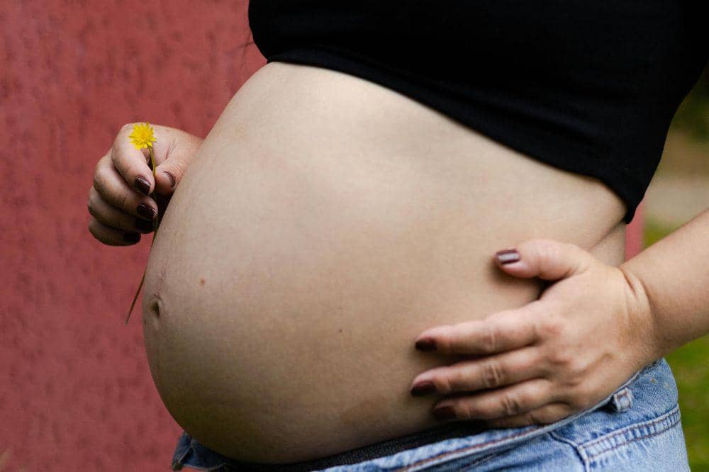 6 Tanda Ibu Hamil Obesitas