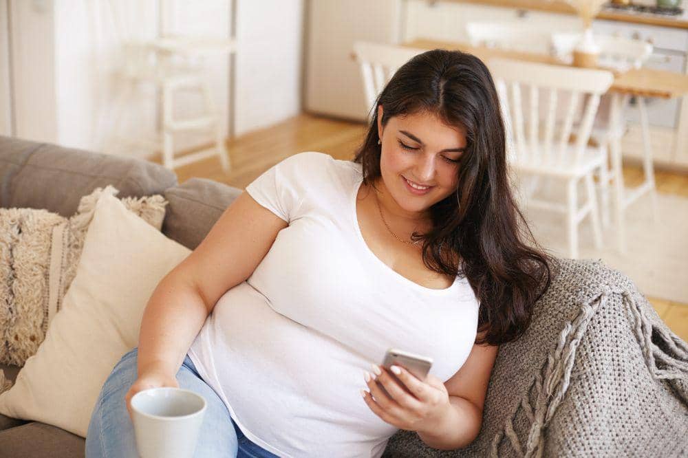 7 Pemicu Obesitas pada Ibu Hamil, Perhatikan Pola Makannya