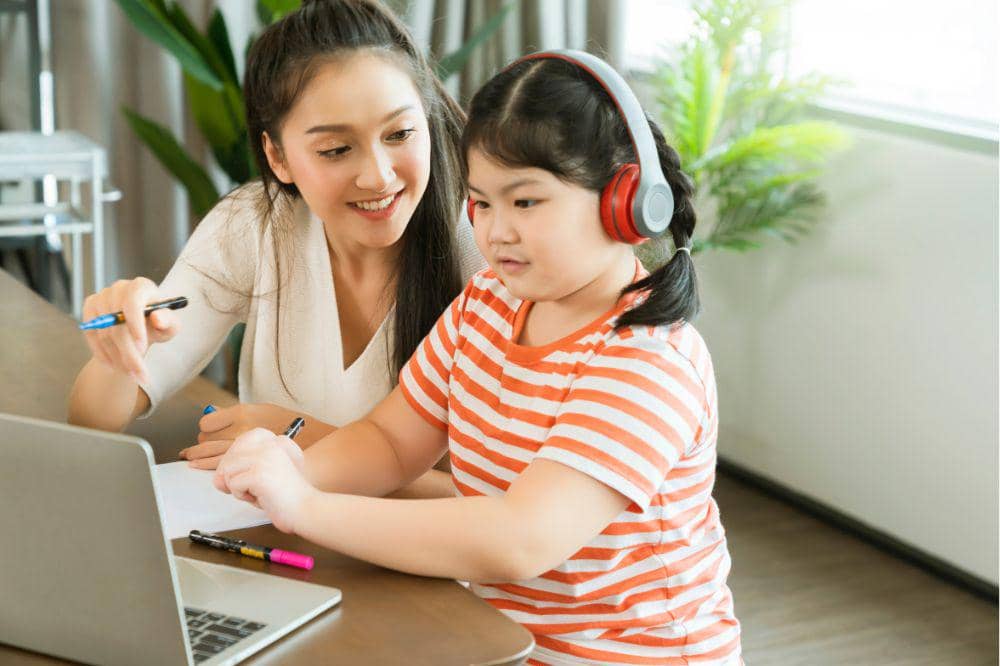 mendampingi anak belaajr online