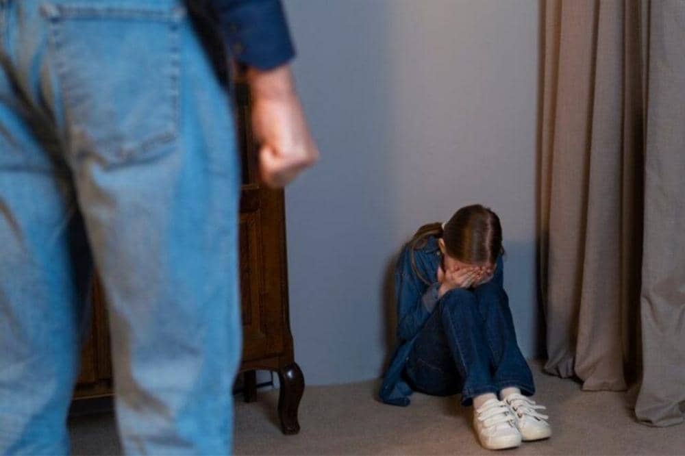 7 Hal yang Terjadi saat Anak Mengingat Luka Masa Kecil