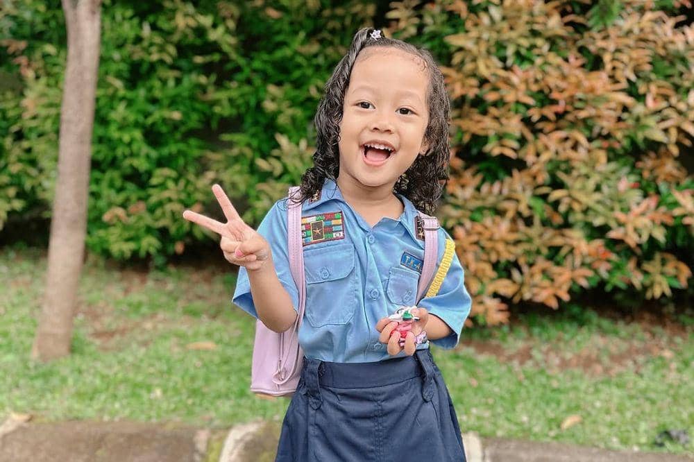 adel anak wandha dwiutari