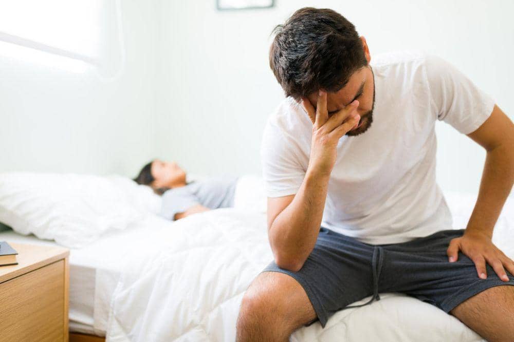 Mitos atau Fakta Alat Kelamin Laki-Laki Bisa Menciut Kalau Sering Begadang 