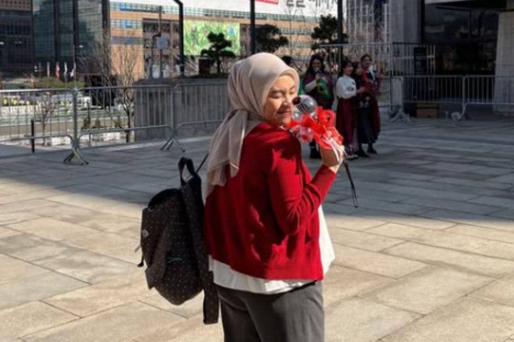 Bianca Kartika Nonton Konser Comeback BTS, Tak Lupa Pumping ASI