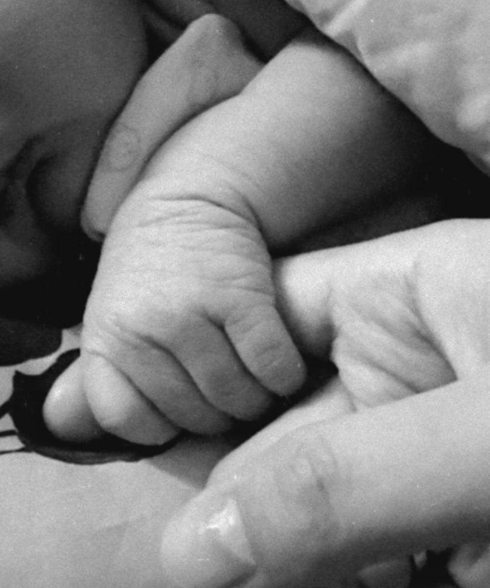 Potret Pedangdut Putri Isnari Melahirkan Anak Pertama Laki-Laki 6.jpg