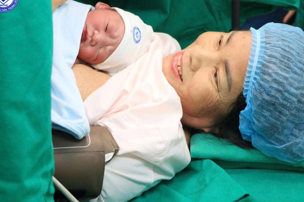 Luar Biasa! Ibu 60 Tahun di Vietnam Lahirkan Bayi Sehat, Simak Kisah Harunya