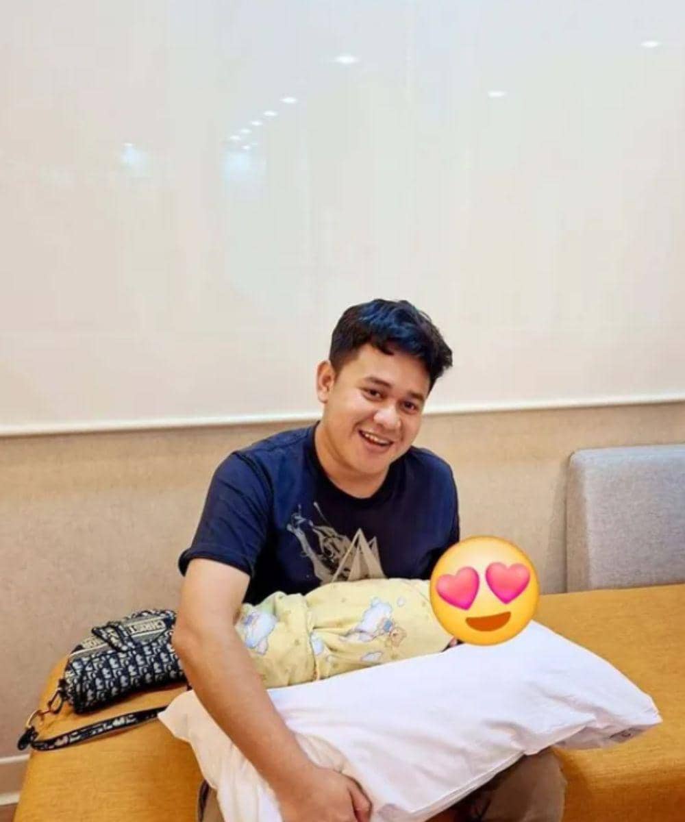 Potret Pedangdut Putri Isnari Melahirkan Anak Pertama Laki-Laki (3).jpg