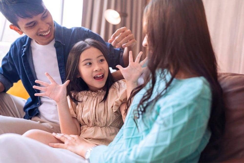 7 Kalimat yang Perlu Didengar Anak Sesuai Perkembangan Usia