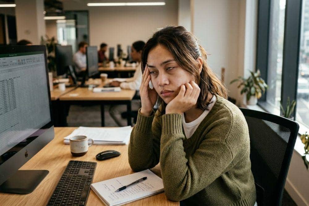 Apakah Office Air Theory Bikin Wajah Kusam?