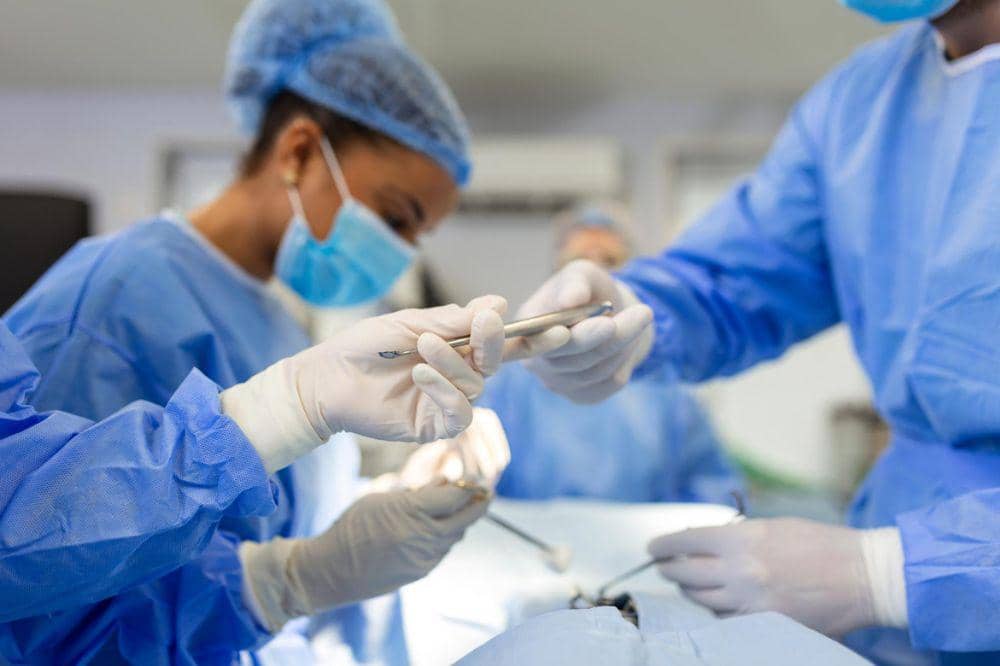 Benarkah Alat Kelamin Pria Bisa Membesar Karena Hernia 