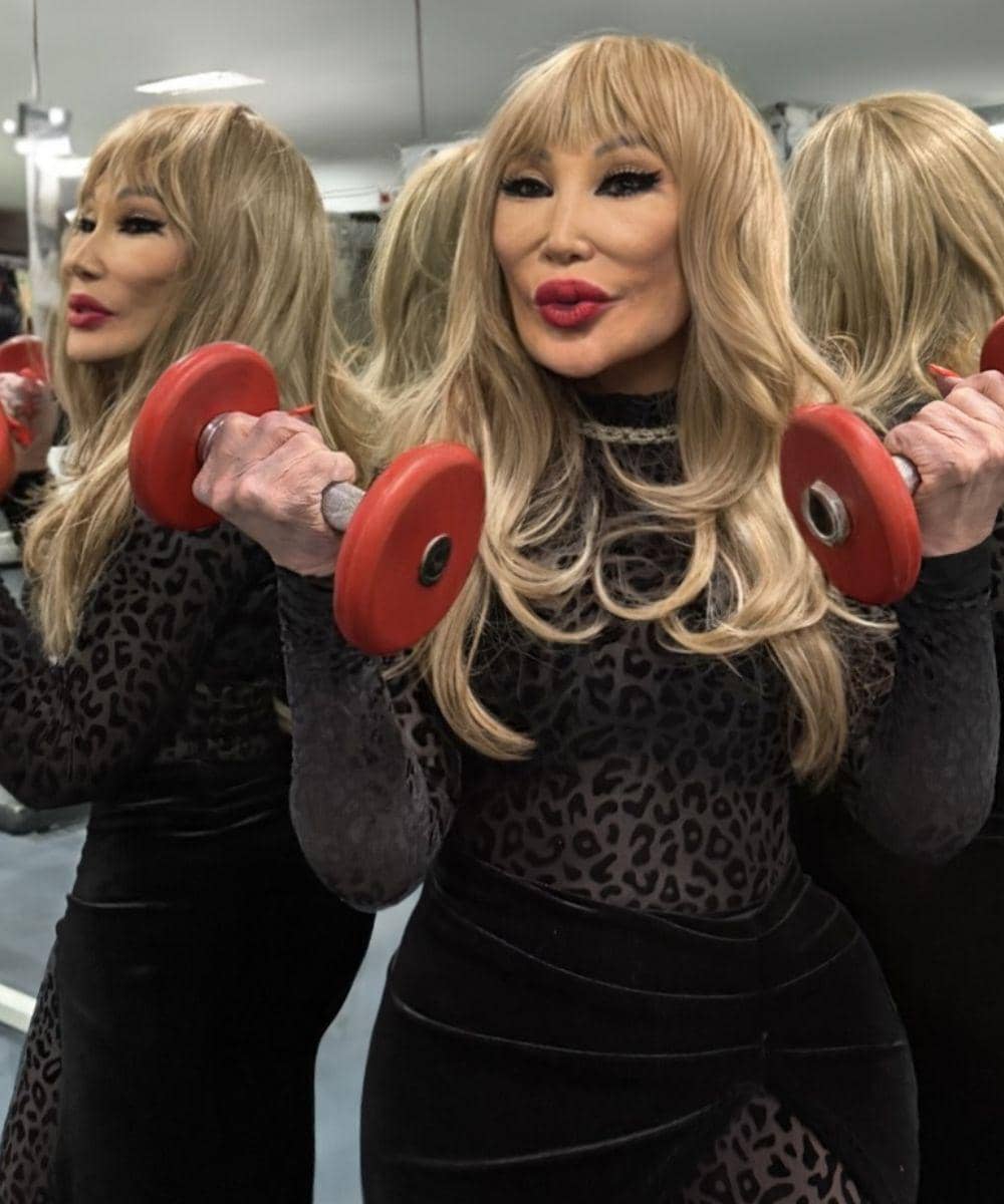 Akibat Suntikan Kecantikan Wajah Artis Meksiko Kembali Disorot 