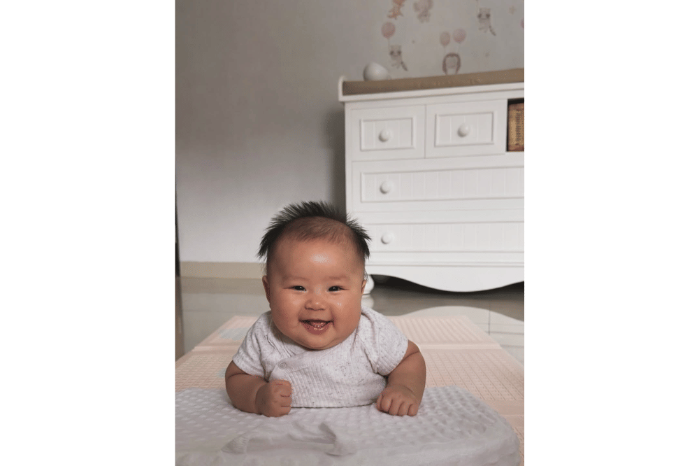 Foto Cheriel Anak Calvin Jeremy dalam Berbagai Ekspresi 3.png