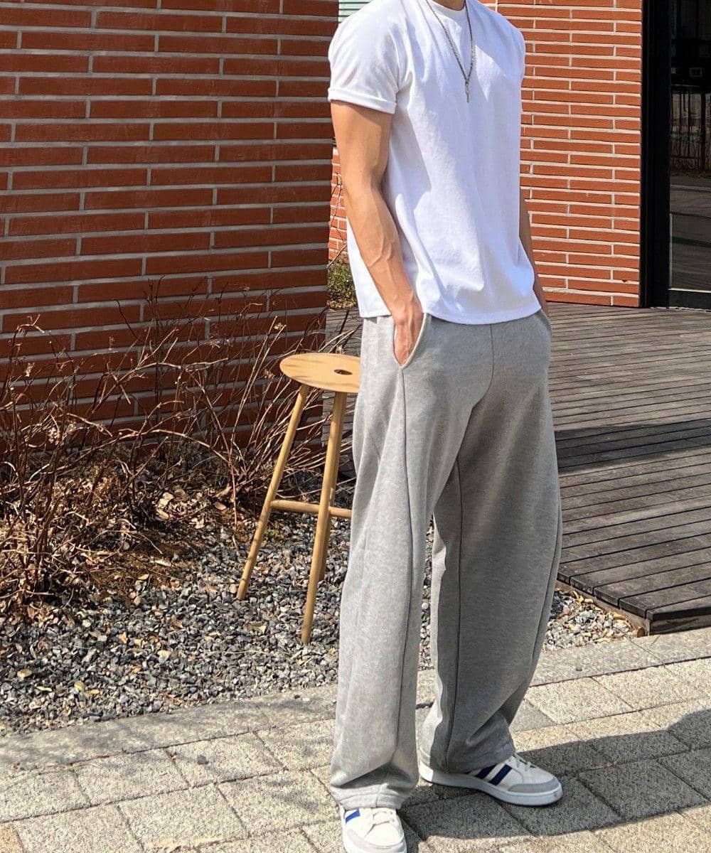 7 Outfit Cowok Biar Tetap Nyaman di Cuaca Panas