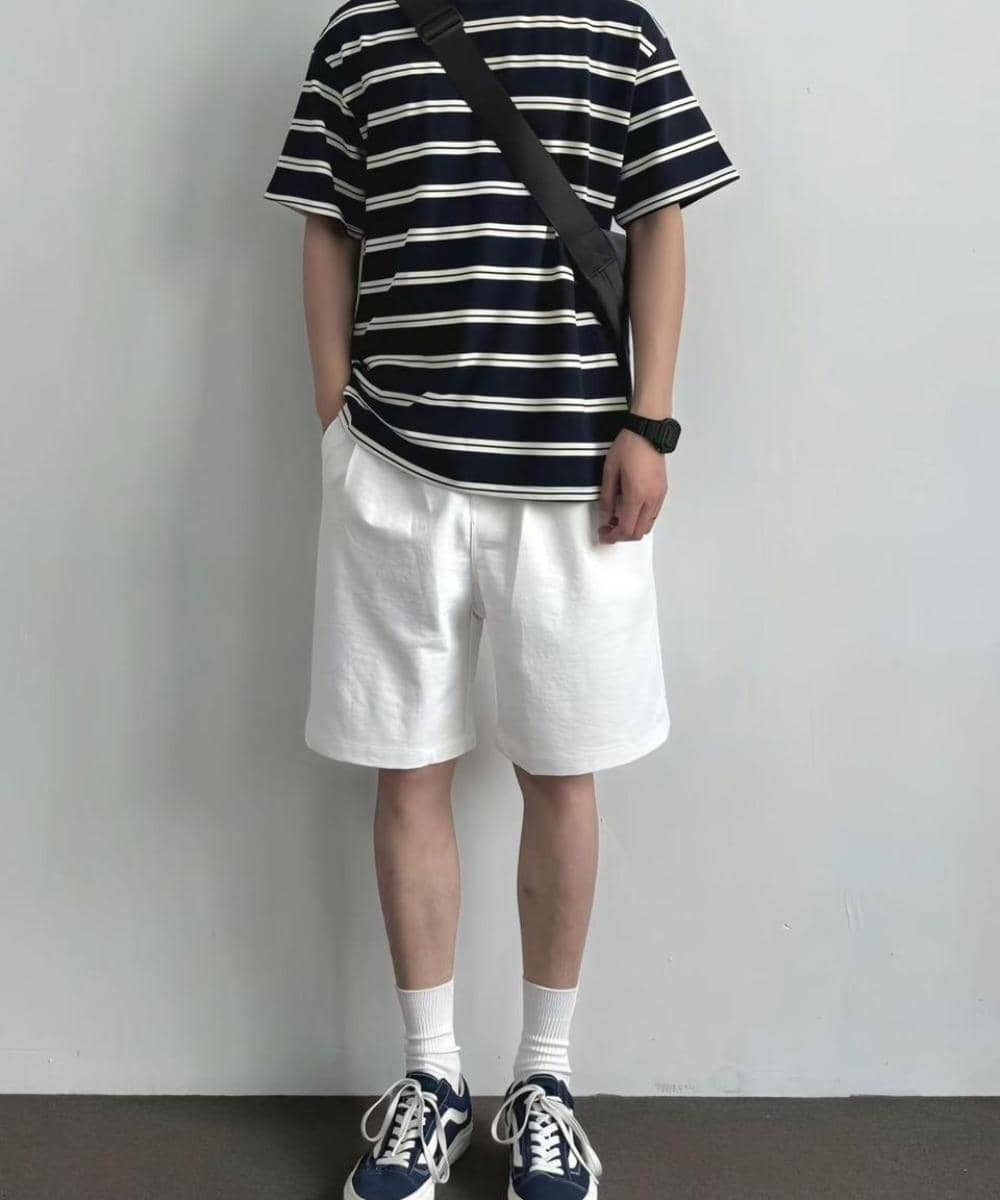 7 Outfit Cowok Biar Tetap Nyaman di Cuaca Panas (1)