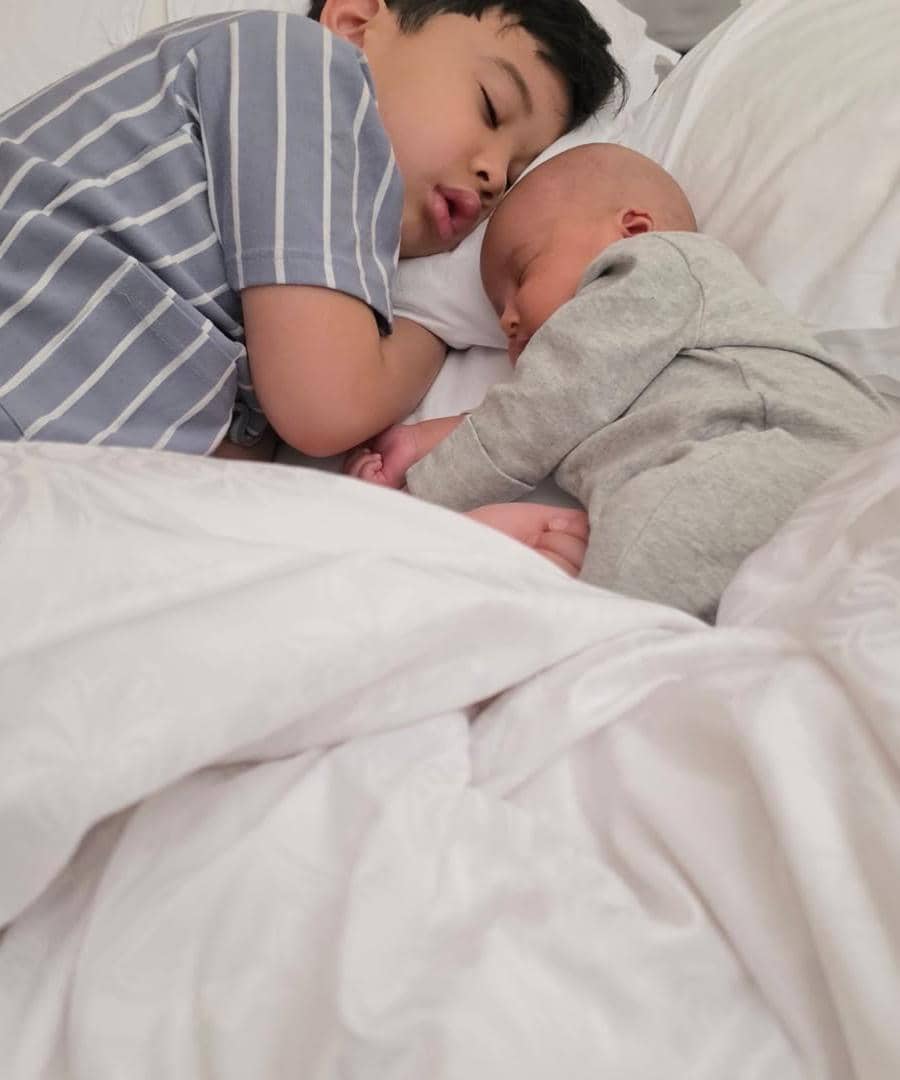 Instagram.com/fenny.bauty                                                                              r