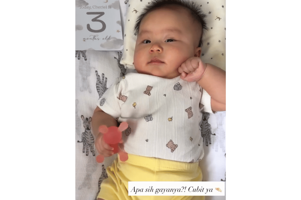 Foto Cheriel Anak Calvin Jeremy dalam Berbagai Ekspresi 6.png