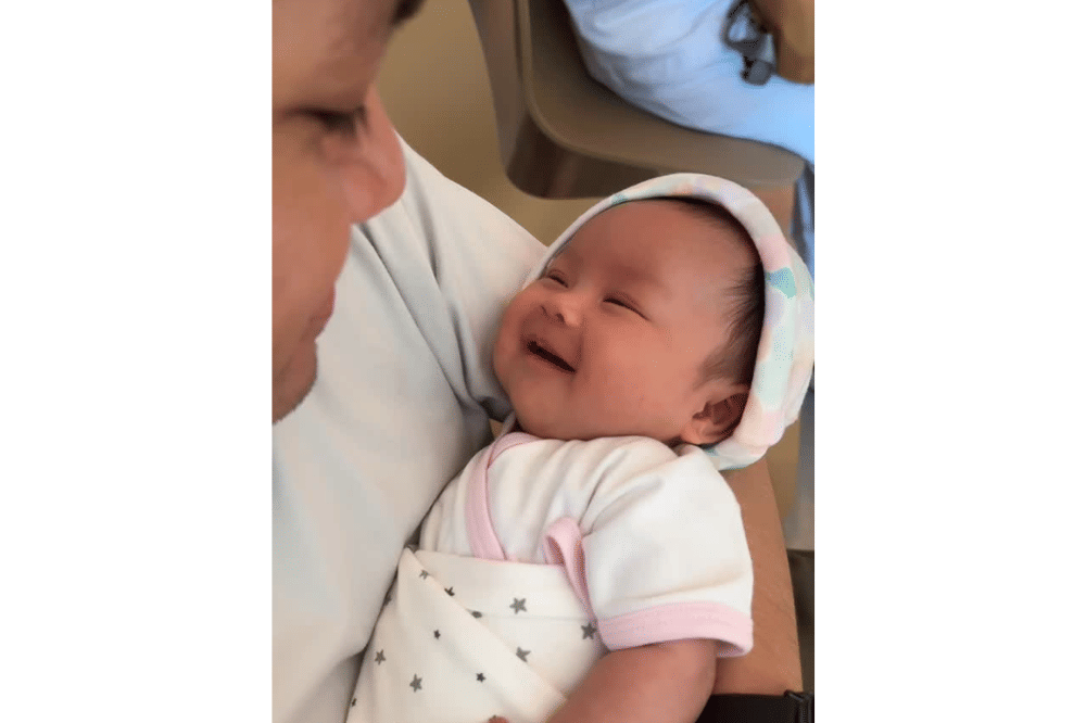 Foto Cheriel Anak Calvin Jeremy dalam Berbagai Ekspresi 7.png