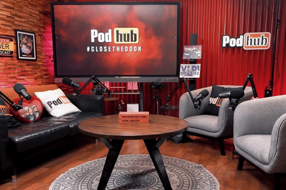 7 Foto Studio Podhub, Kenangan Vidi Aldiano dan Deddy Corbuzier