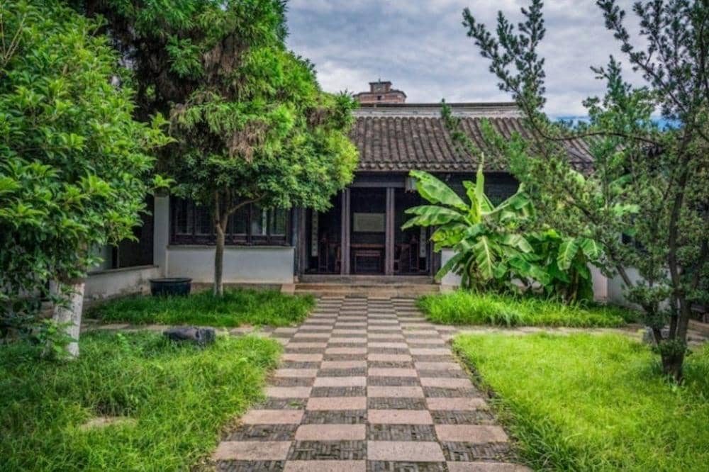 Rumah korban pelecehan AG asal Tuban