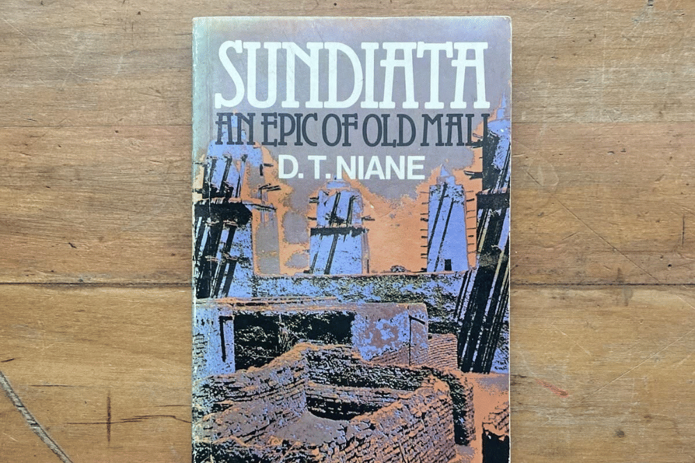 Sampul buku ceria yang berjudul sundianta: an epic of old mali