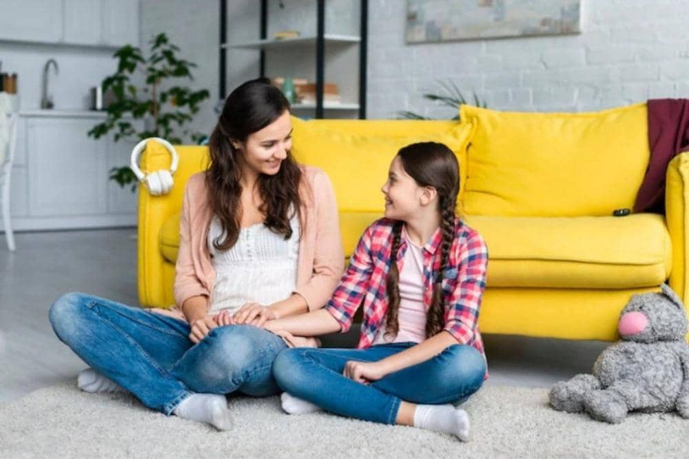 Mama mendengarkan anak