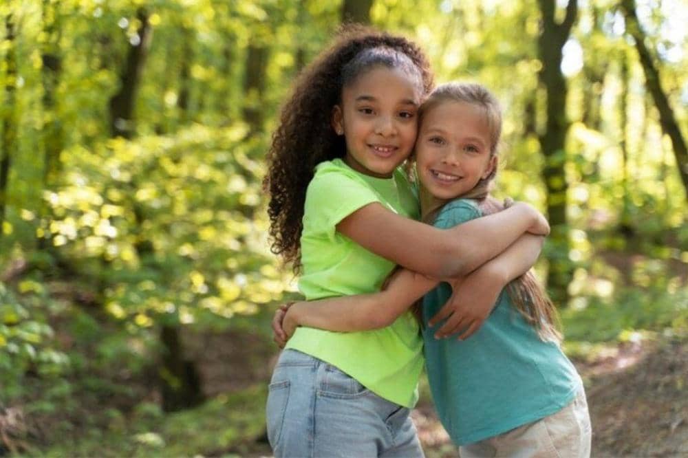 Persahabatan anak perempuan