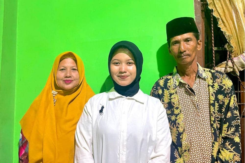 Alvira Nur Azizah anak usia 14 tahun masuk Universitas Airlangga lewat SNBP