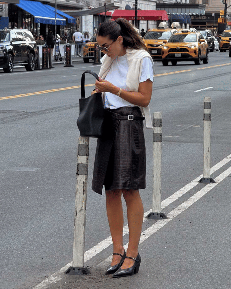 white tshirt (3).png