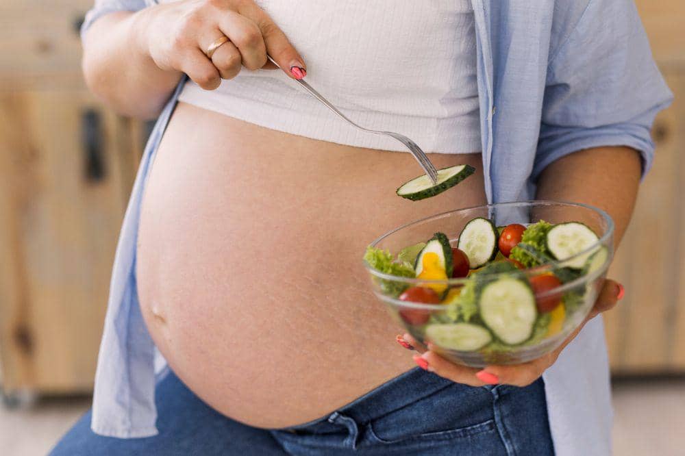 8 Cara Menghilangkan Kantung Mata saat Hamil