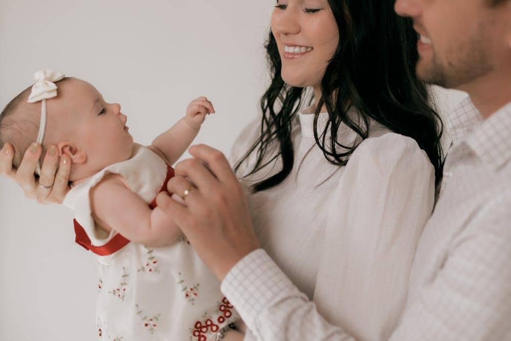 Pentingnya Bernyanyi untuk Bayi, Bantu si Kecil Cepat Bicara