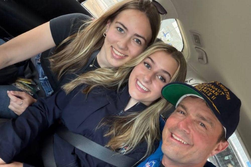 8 Fakta Keluarga Astronaut NASA yang Terbang Keliling Bulan 1