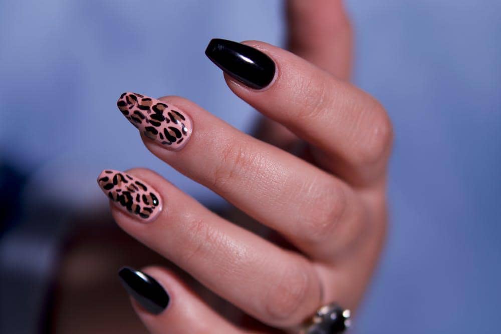 ilustrasi nail art