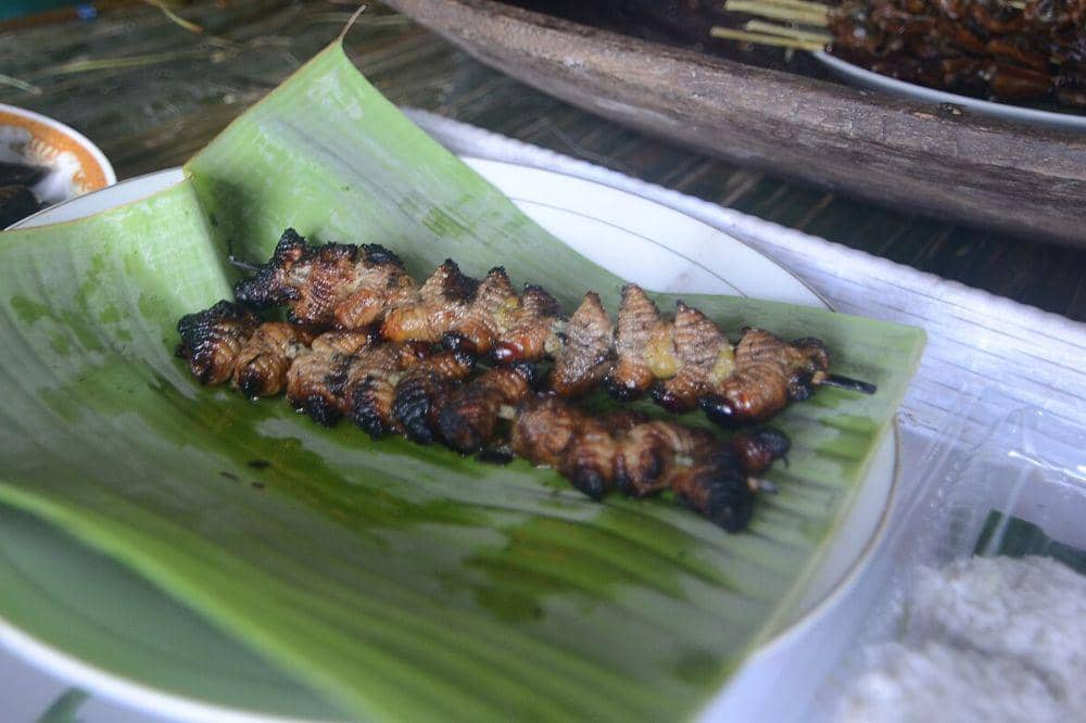 Makanan khas Papua 3.jpg