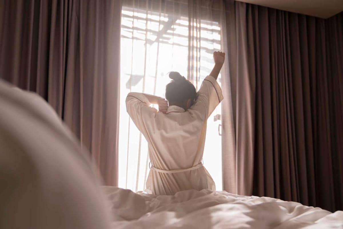 Normalkah jika Badan Ibu Hamil Terasa Pegal saat Bangun Tidur?