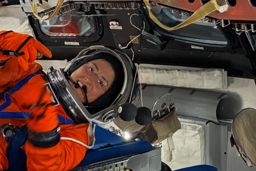 Profil dan Prestasi Christina Koch, Astronot Perempuan di Misi Artemis II.png