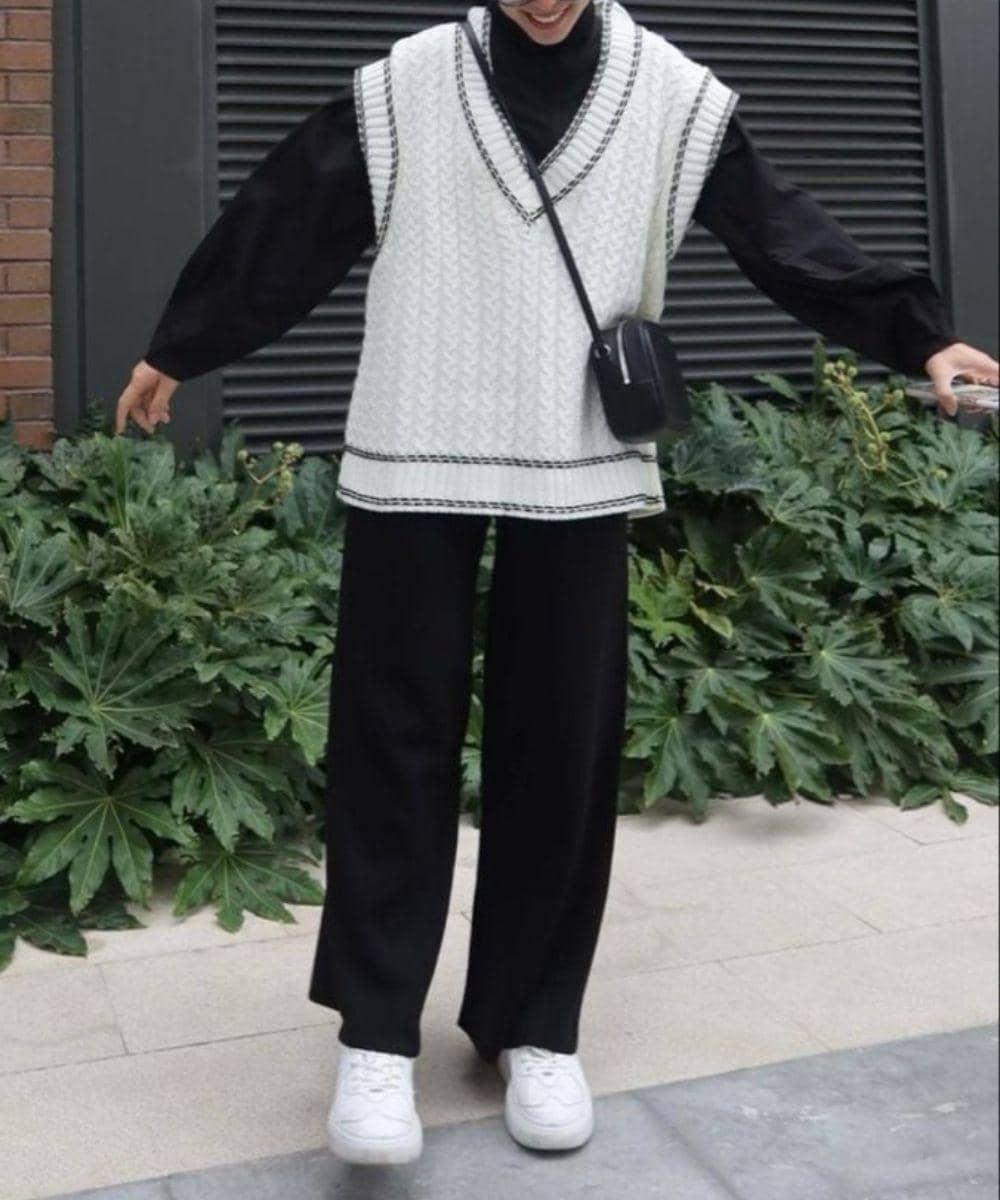 7 Rekomendasi Vest Rajut untuk Buat Gaya Mama Lebih Menarik 4.jpg